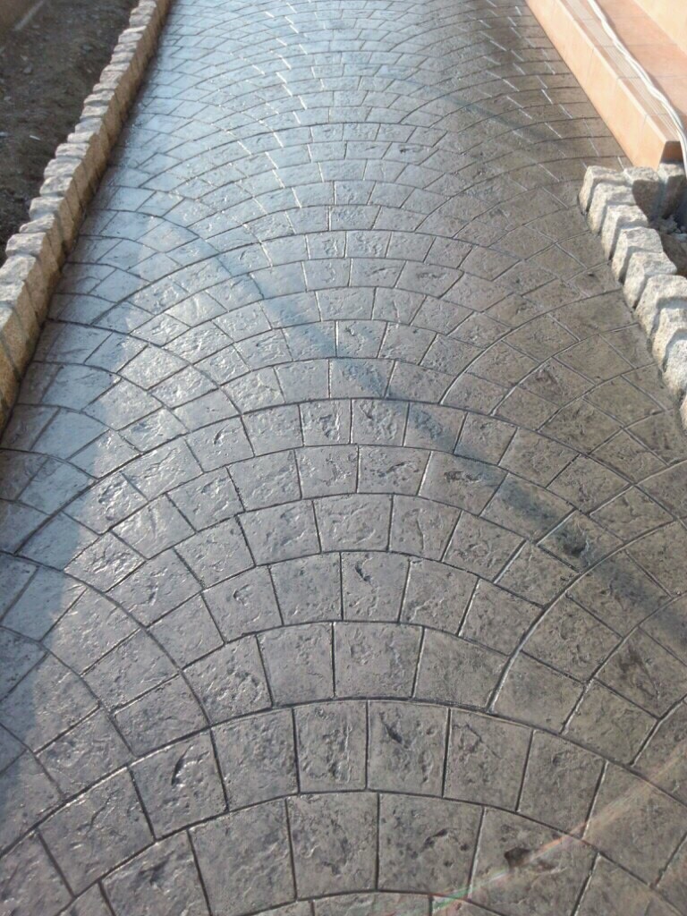 スタンプコンクリート ヨーロピアンファン 外構工事